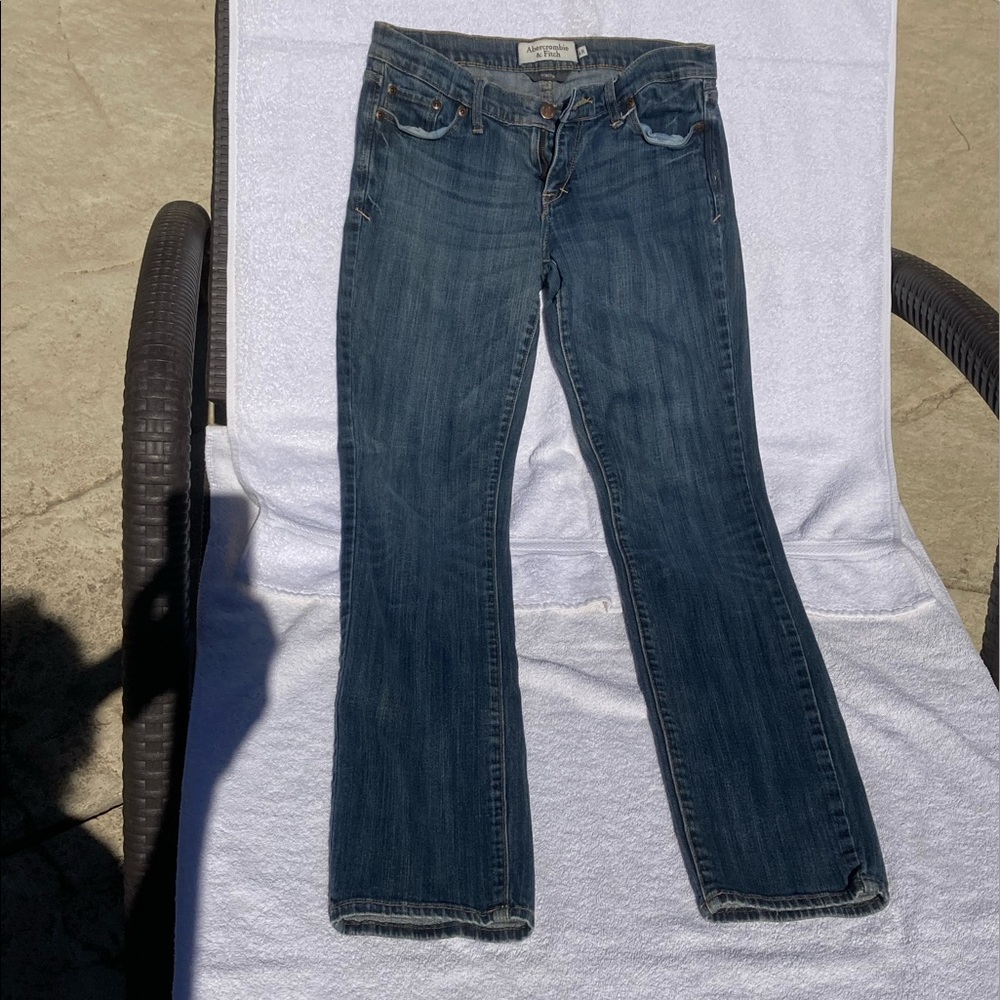 ABERCROMBIE Erin Straight Leg Stretch Jeans - Picture 14 of 15